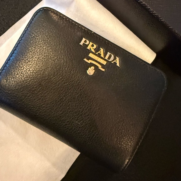 Prada Black Leather Wallet with Gold Logo - Picture 1 of 8